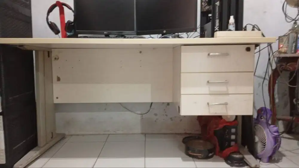 Jual Meja Kerja/Meja Komputer