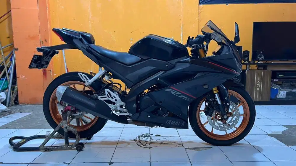 Yamaha R15 full orijinal