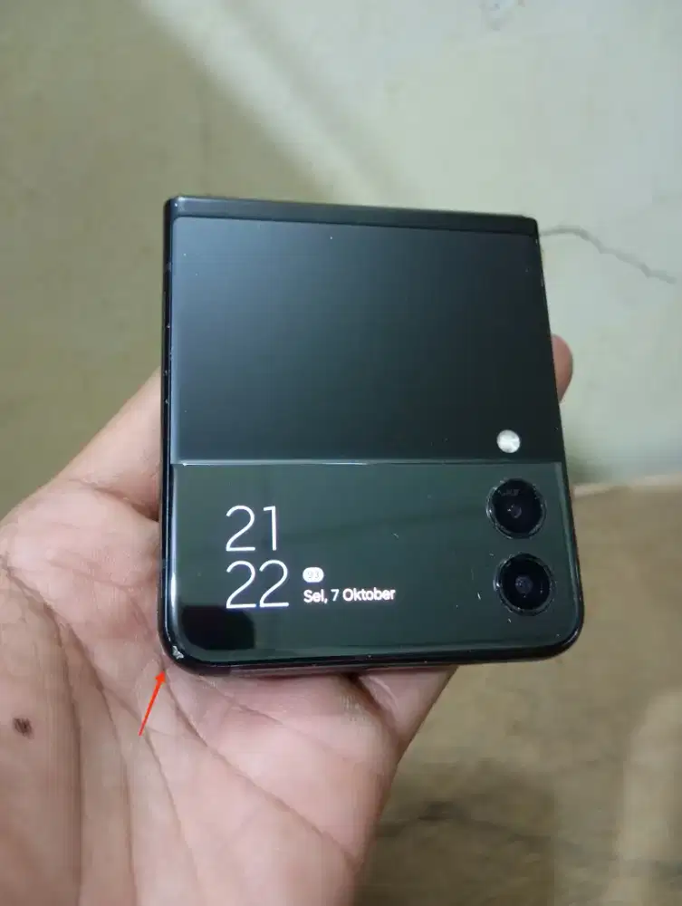 SAMSUNG GALAXY Z FLIP 3 5G RAM 8/128 GB ORIGINAL SEIN

RESMI SAMSUNG