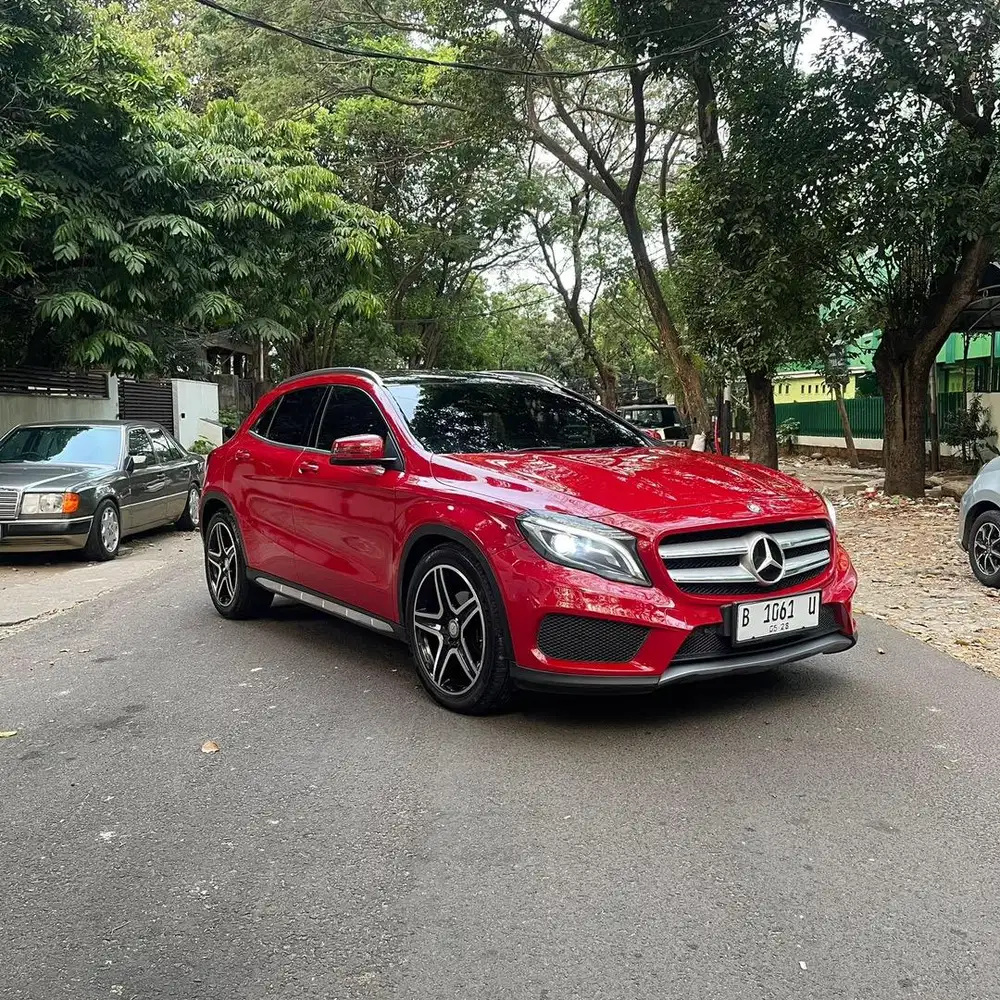 Mercedes-Benz GLA200 2015 Bensin