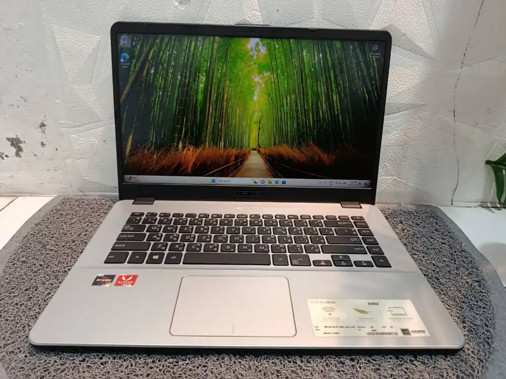 Laptop Asus X505Z  AMD Ryzen 3 2200U  2.5GHz Ram 4 GB