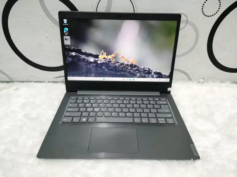 Jual cepet Lenovo Ideapad V14 Ada -MULUS -