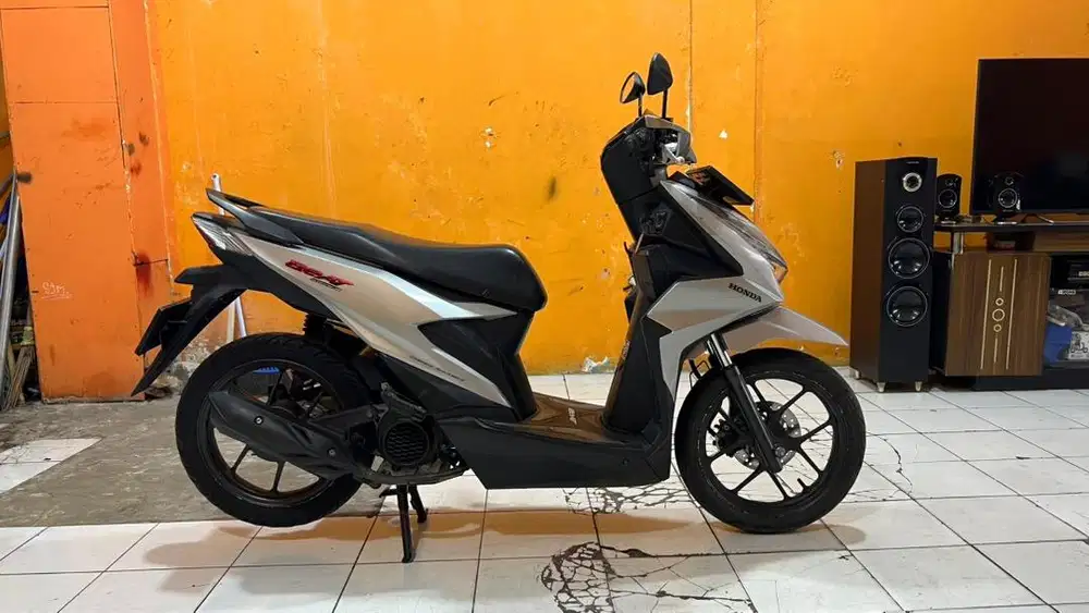 Honda Beat Delux cbs iss pajak hidup