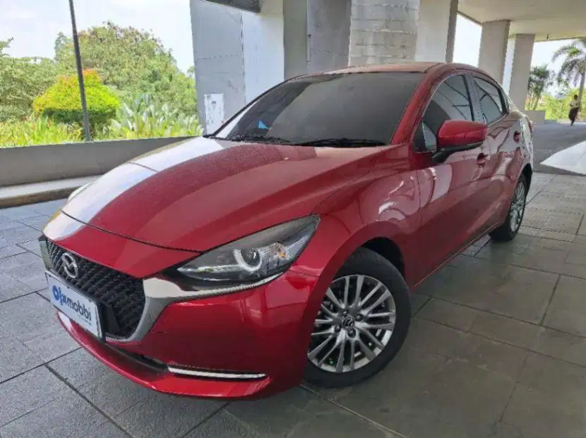 Like New -  Mazda 2 1.5 Sedan Bensin AT 2022 Merah LK