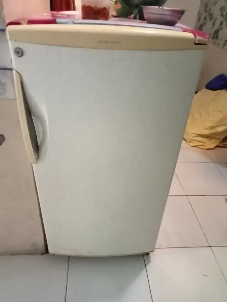Kulkas Sanyo 1 Pintu (NEGO)
