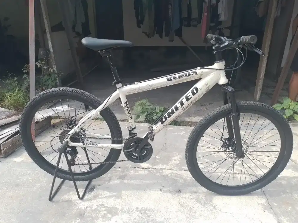 Sepeda gunung mtb