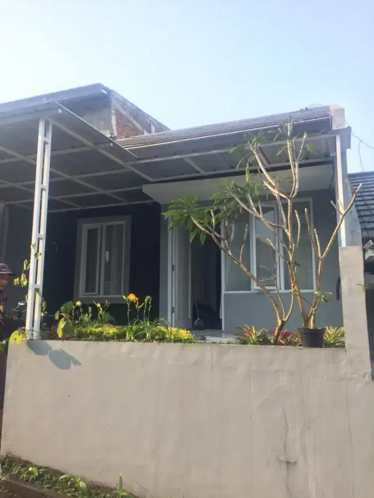 DIJUAL 1 UNIT RUMAH 1 LANTAI SIAP HUNI DI BUMI PARAHYANGAN CIMAHI