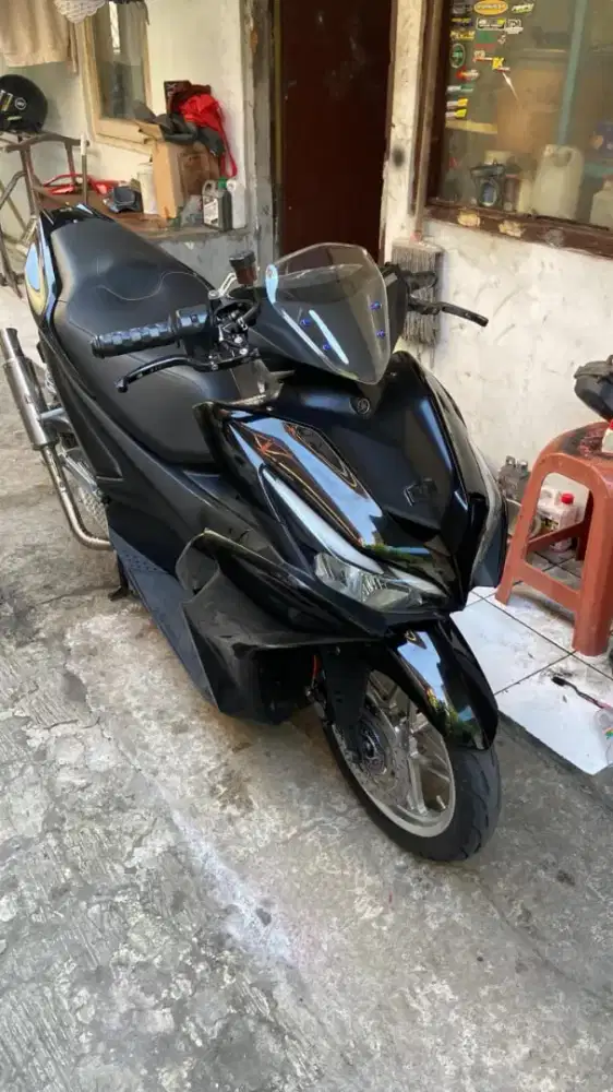 Aerox new 2021 hitam modifikasi