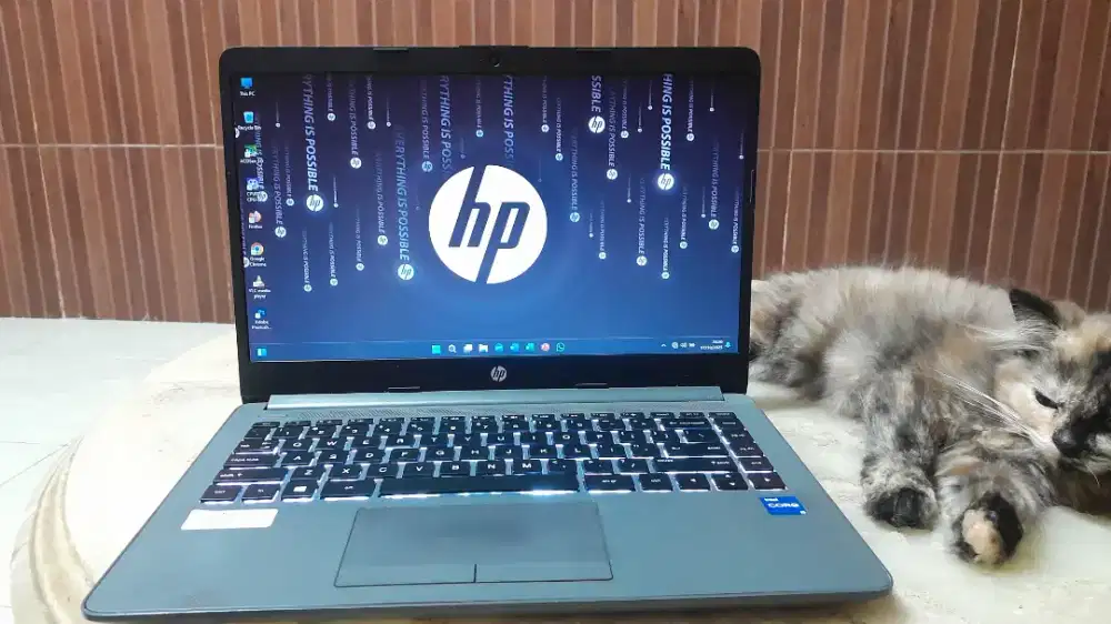 Laptop HP 240 G8 core i5 Ram 12GBssd512GB Backlit IrisXe GraphicsGEN11