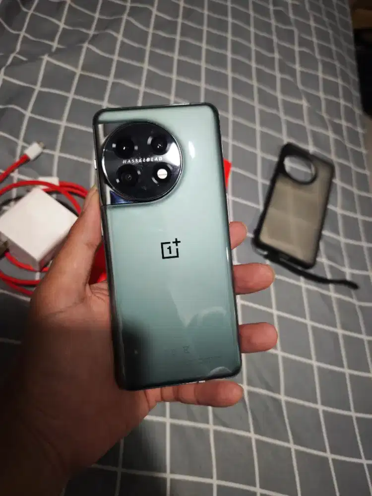 OnePlus 11 5G 16/256GB Imei Beacukai warna Eternal Green