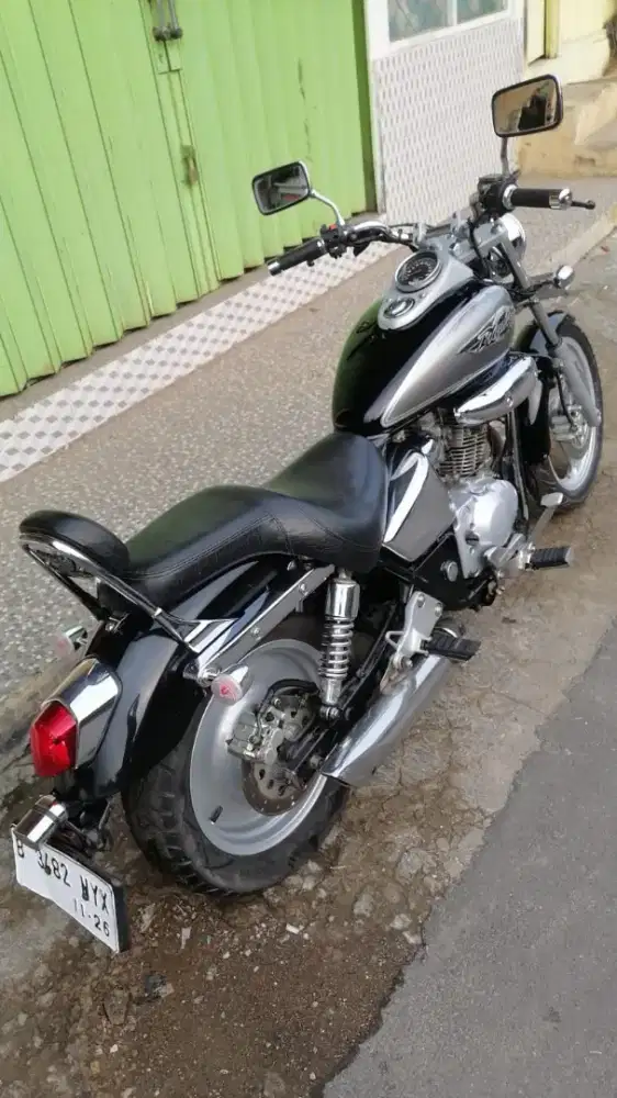 Honda Phantom 200cc