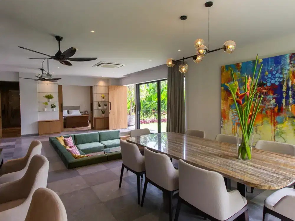 Leasehold - Charming 4-Bedroom Villa Near Canggu Bali - Prime Location