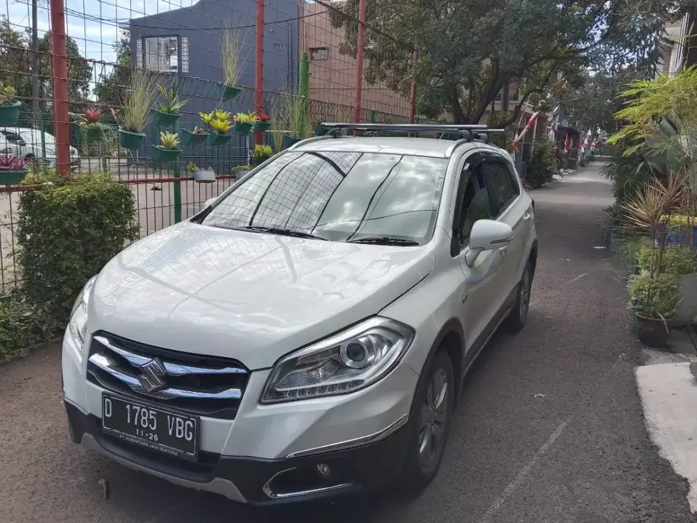 Suzuki S Cross 2016 Matic
LOW KM