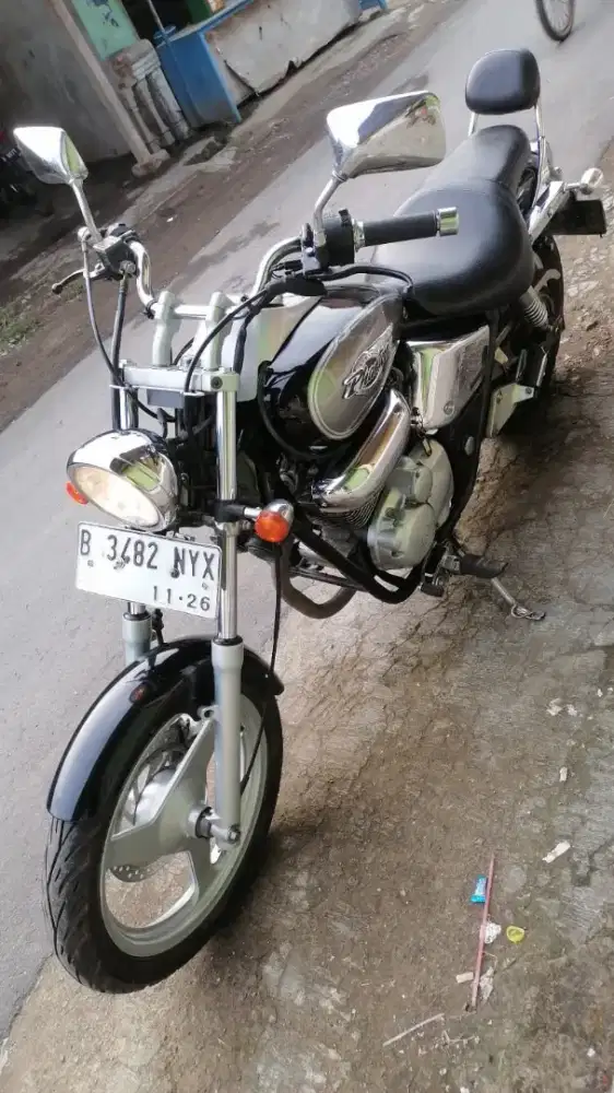 Honda Phantom 200 cc