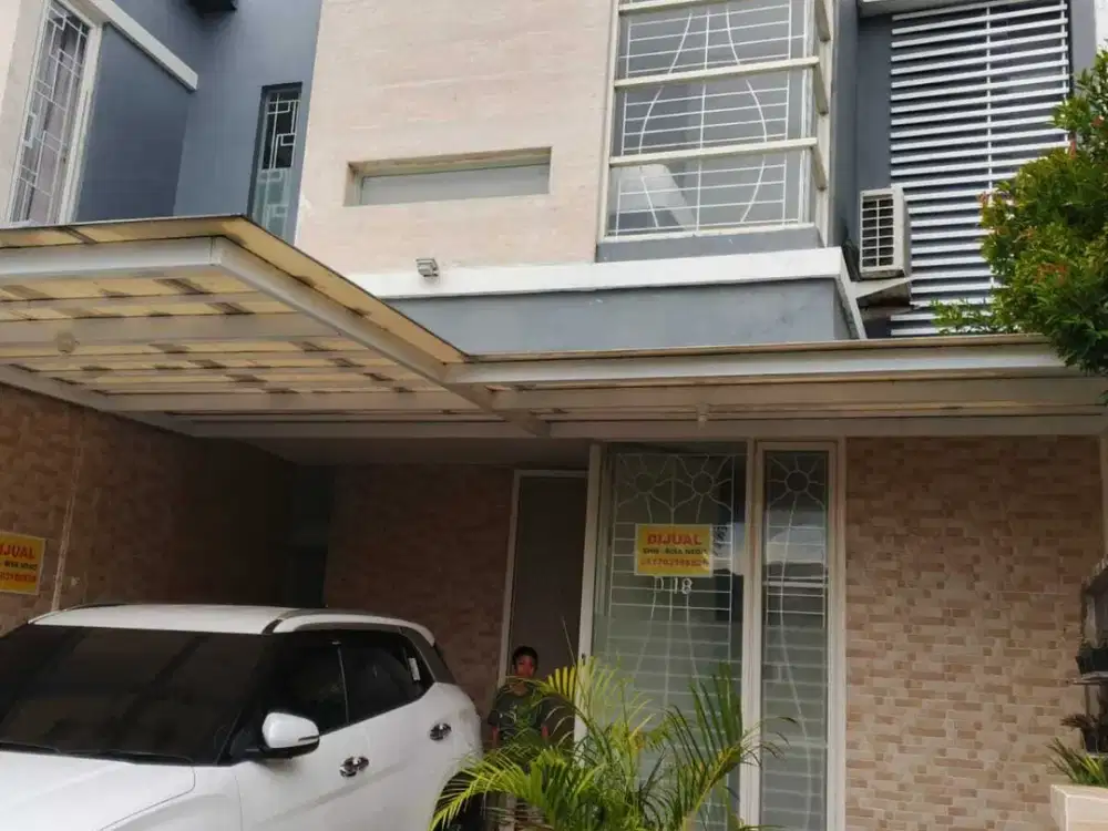 Rumah Royal Park Residence, Gununganyar, Surabaya