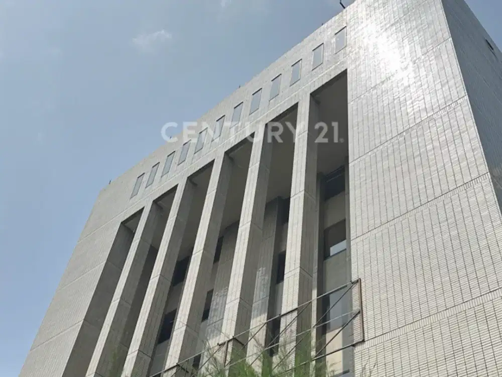 Gedung Siap Pakai Di Lokasi Super Strategis Di Menteng