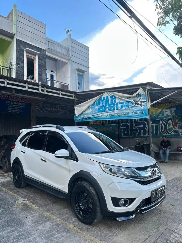 BR-V E Prestige AT