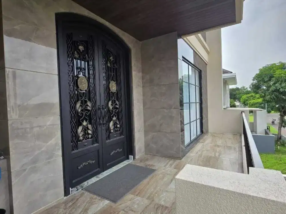 Rumah Mewah North Emerald Mansion, Citraland, Surabaya Ba