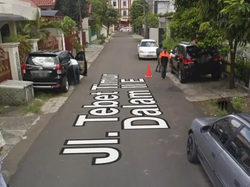 Dijual bangunan tua ( hitung tanah ) di daerah tebet timur 5.5 M