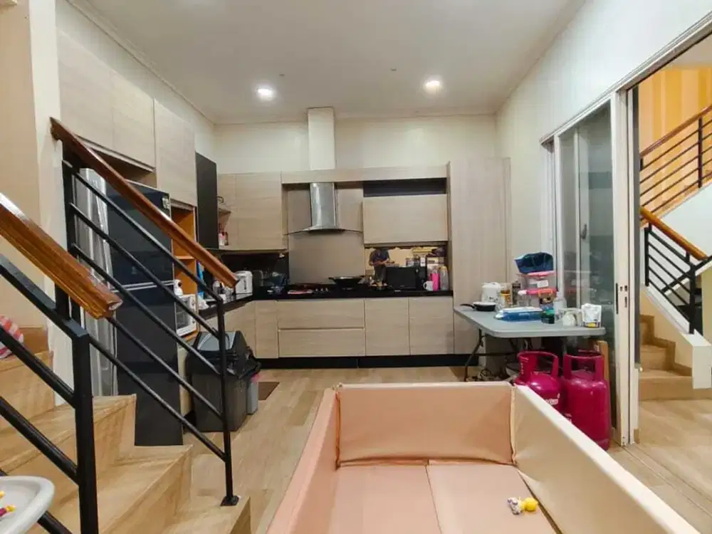 FULL RENOVASI .Rumah di Canary, Gading Serpong