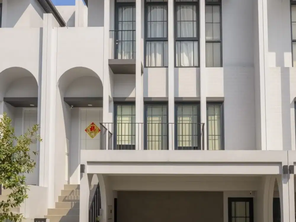 Rumah Cantik Semi Furnished di BSD