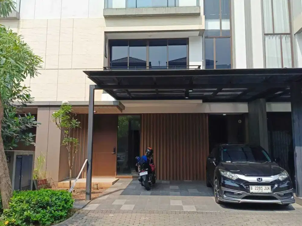 Rumah Siap Huni Sudah Renovasi Lokasi Strategis di BSD