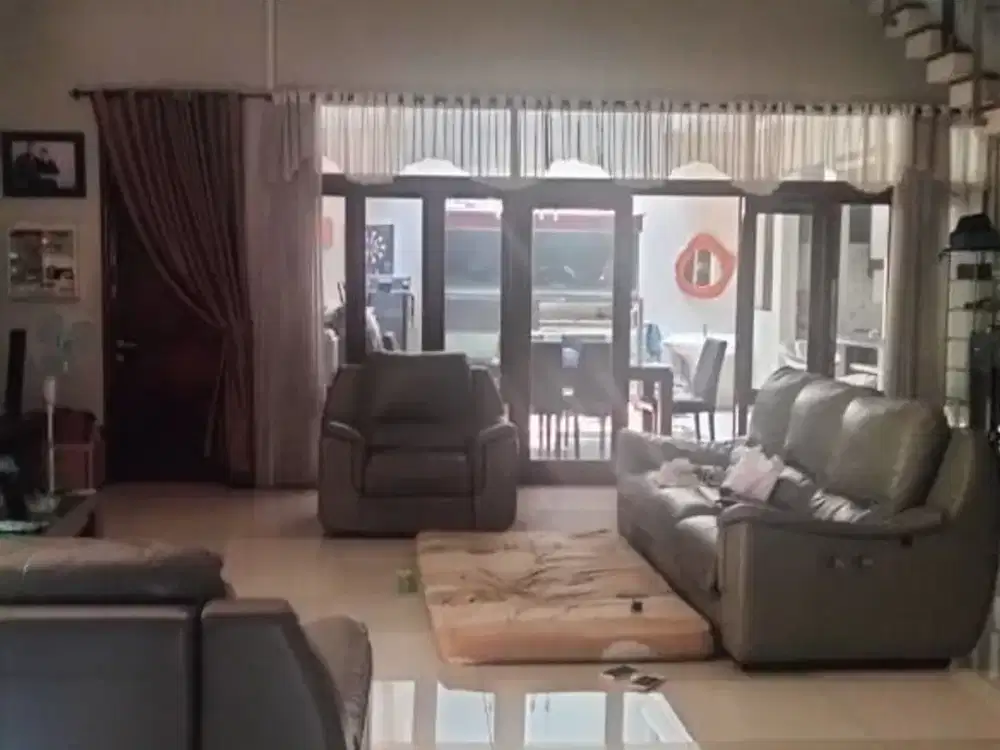 Rumah Full Furnished Nyaman Cantik dan Terawat di Taman Sakura Indah Bandung