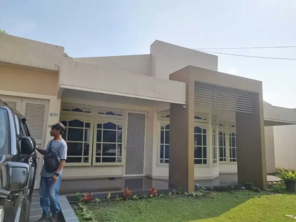 Disewakan rumah bagus, full perabot Kupang Indah xii, Surabaya Barat