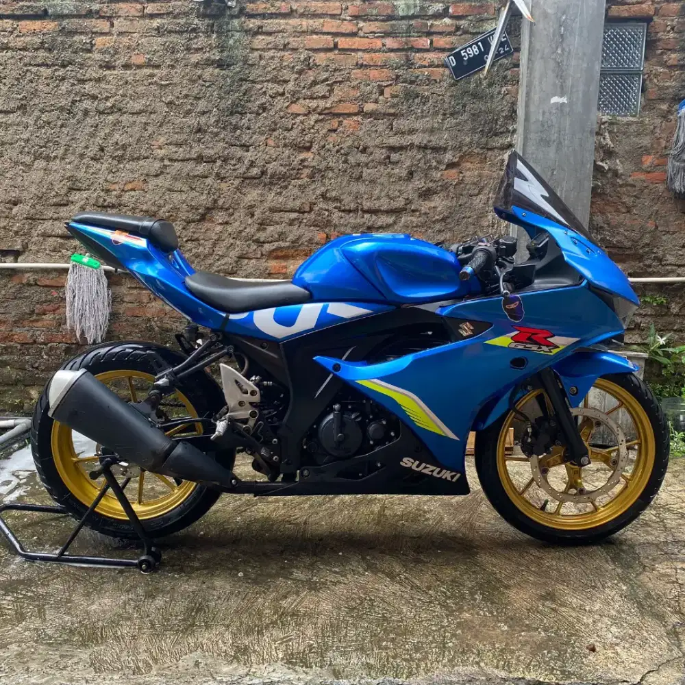Suzuki gsx 150r 2017