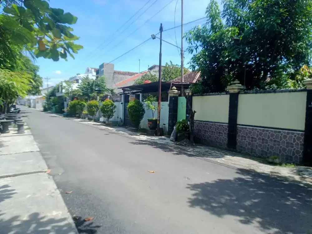 rumah luas nyaman murah deket thepark mall disolobaru