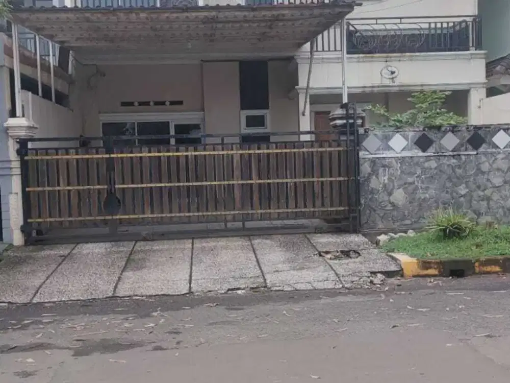 DIJUAL CEPAT HARGA BU RUMAH 2LT SEKTOR 7 GADING SERPONG