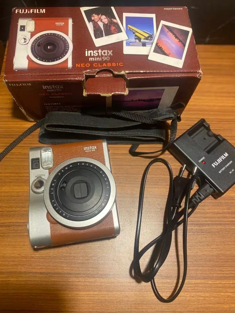 Fujifilm instax mini 90 neo clasic