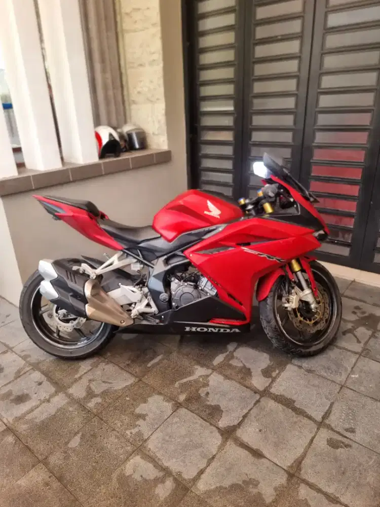 CBR 250 ABS 250 cc 2018 Low  KM 9.000