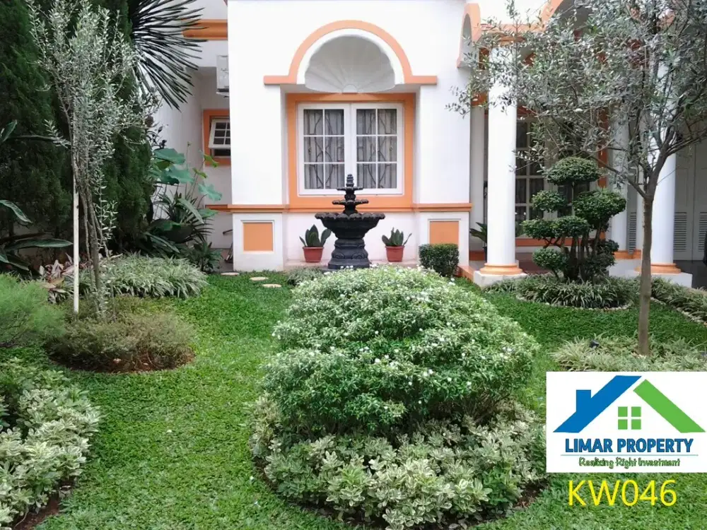 Rumah Luas Dan Strategis Harga Bagus di Kota Wisata Cibubur