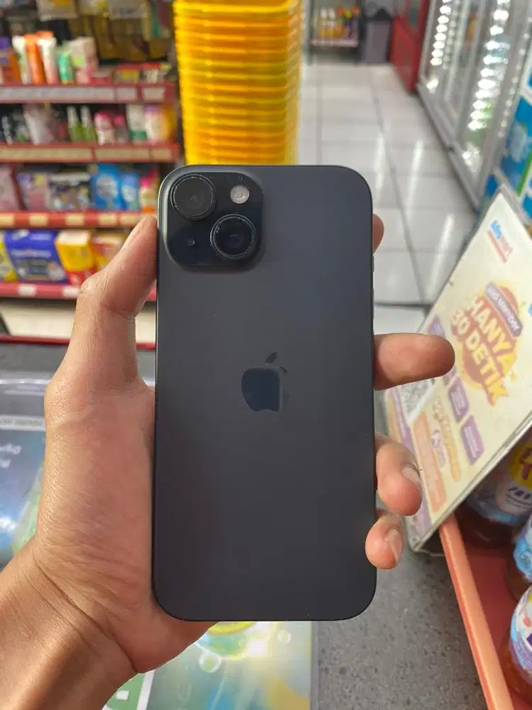 Apple iphone 15/128 blibli GDN garansi resmi indonesia