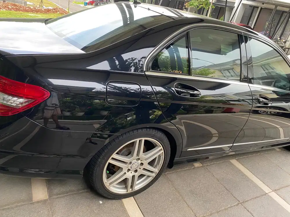 Mercedes Benz W204 
C230 Avantgarde