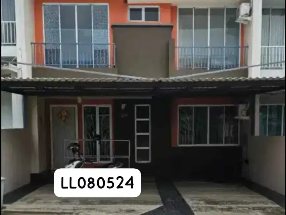 Dijual Rumah 2,5 Lantai Siap Huni di Grand Cibubur Country