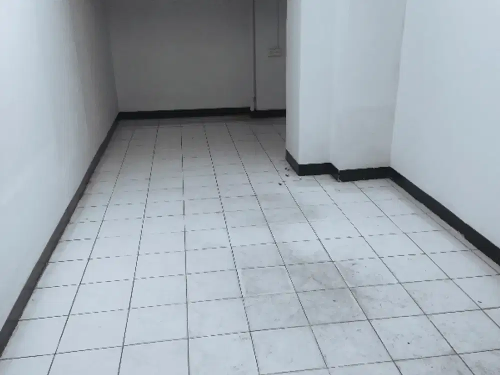 Disewakan  Kantor Gudang Admin