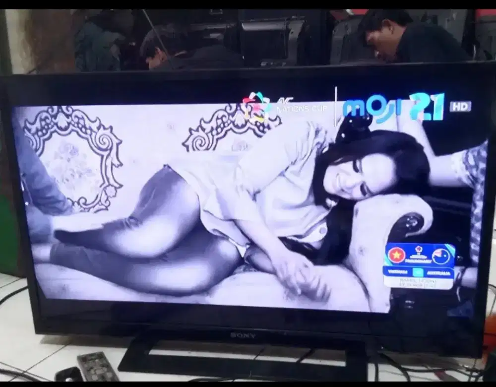 Sony 40inc analog harus pake setbox nominus
