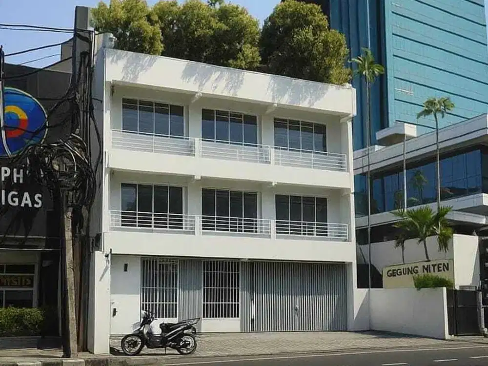 Dijual 3 Ruko 3 Lantai Strategis di Mampang Prapatan Jakarta Selatan