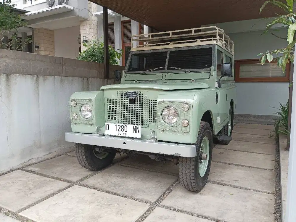 For Sale : Land Rover Series 3 88' 1974
