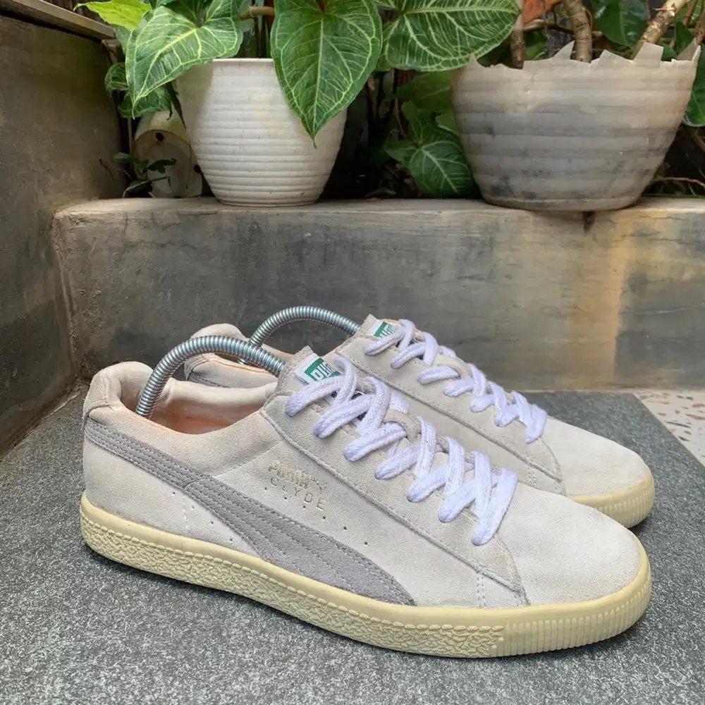 Sepatu Puma Clyde suede abu size 41-42
