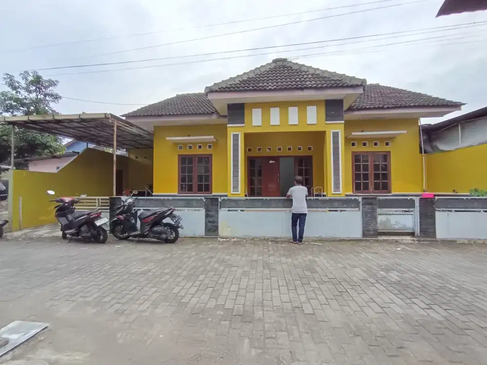 Di sewakan rumah deket syawalayan Pamela 6 condongcatur