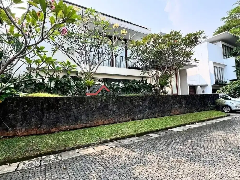 Rumah Minimalis Dalam Town House Di Kemang