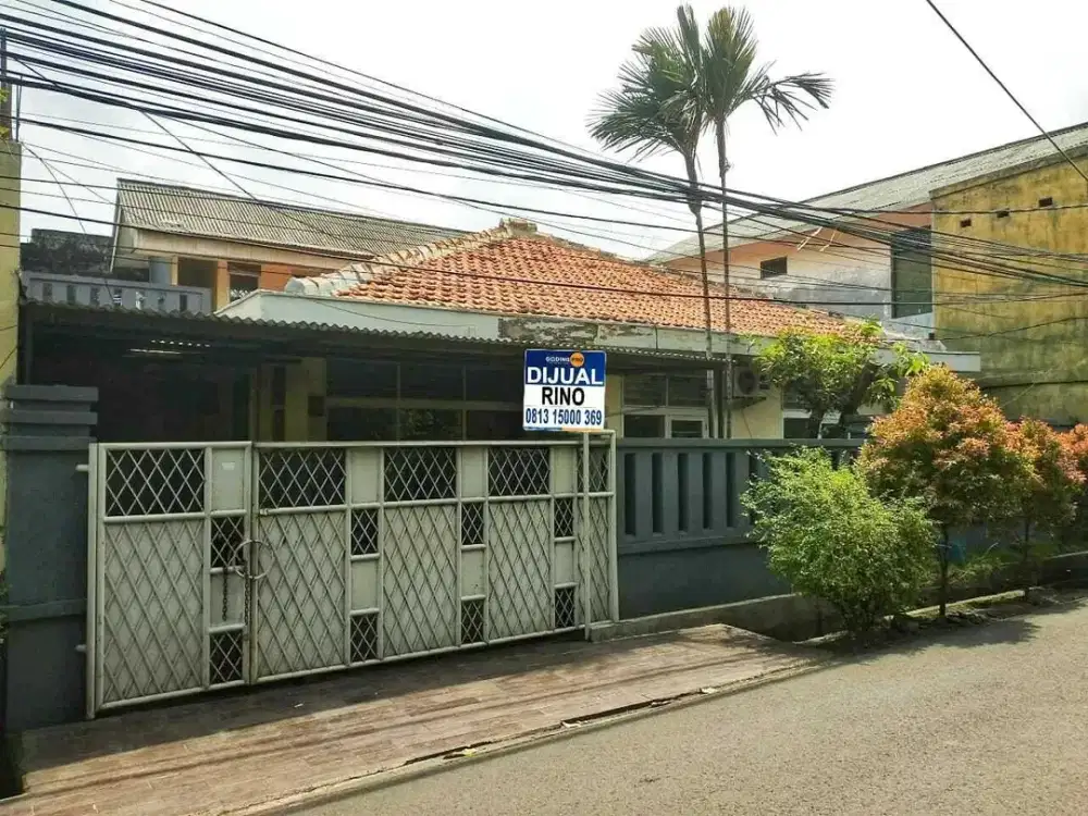 Hanya 10menit ke kampung main cipulir! Rumah Hitung Tanah lemigas