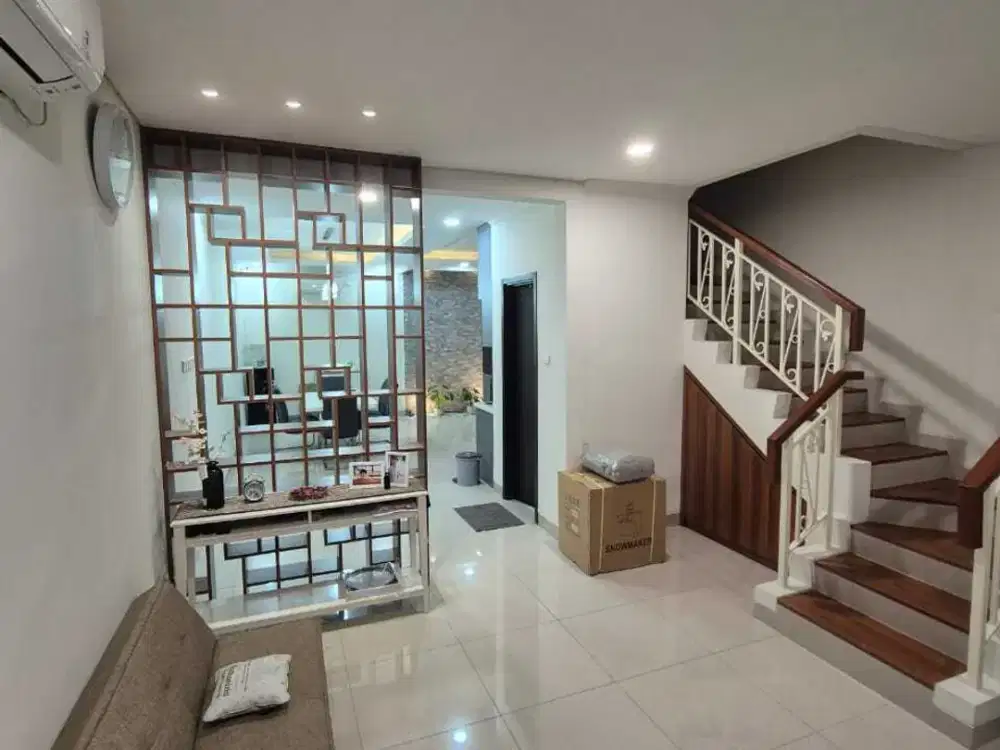 Turun Harga Dijual Rumah Cantik Cluster Lasein Jakarta Garden City