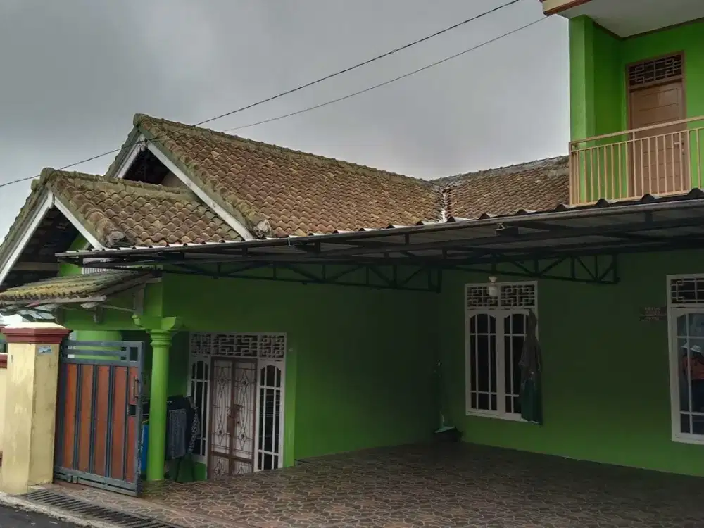 Rumah 4 kamar di pramuka rajabasa