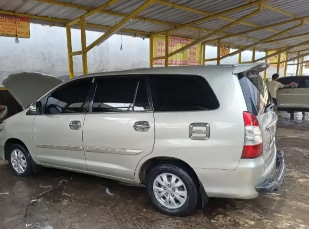 Kijang Inova 2013