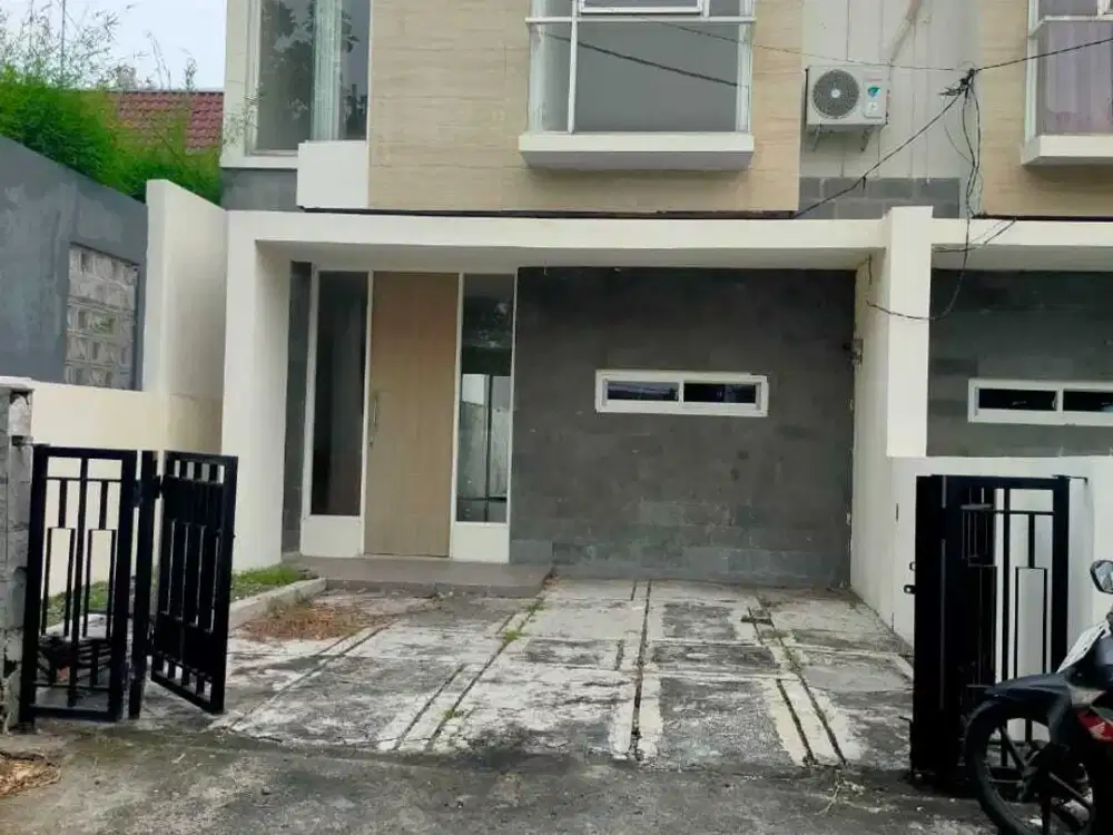 RUMAH SIAP HUNI 2 Lantai, Minimalis Modern Style di Rungkut Barata