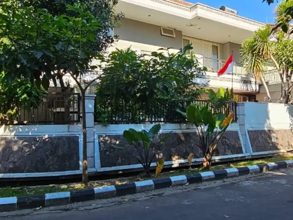 Rumah 2 lantai hook Siap huni di Sutorejo Prima Dkt Mulyosari Pakuwon